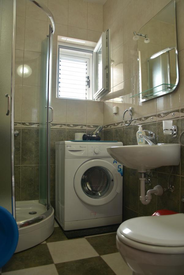 Apartment Dakic ヘルツェグ・ノヴィ エクステリア 写真